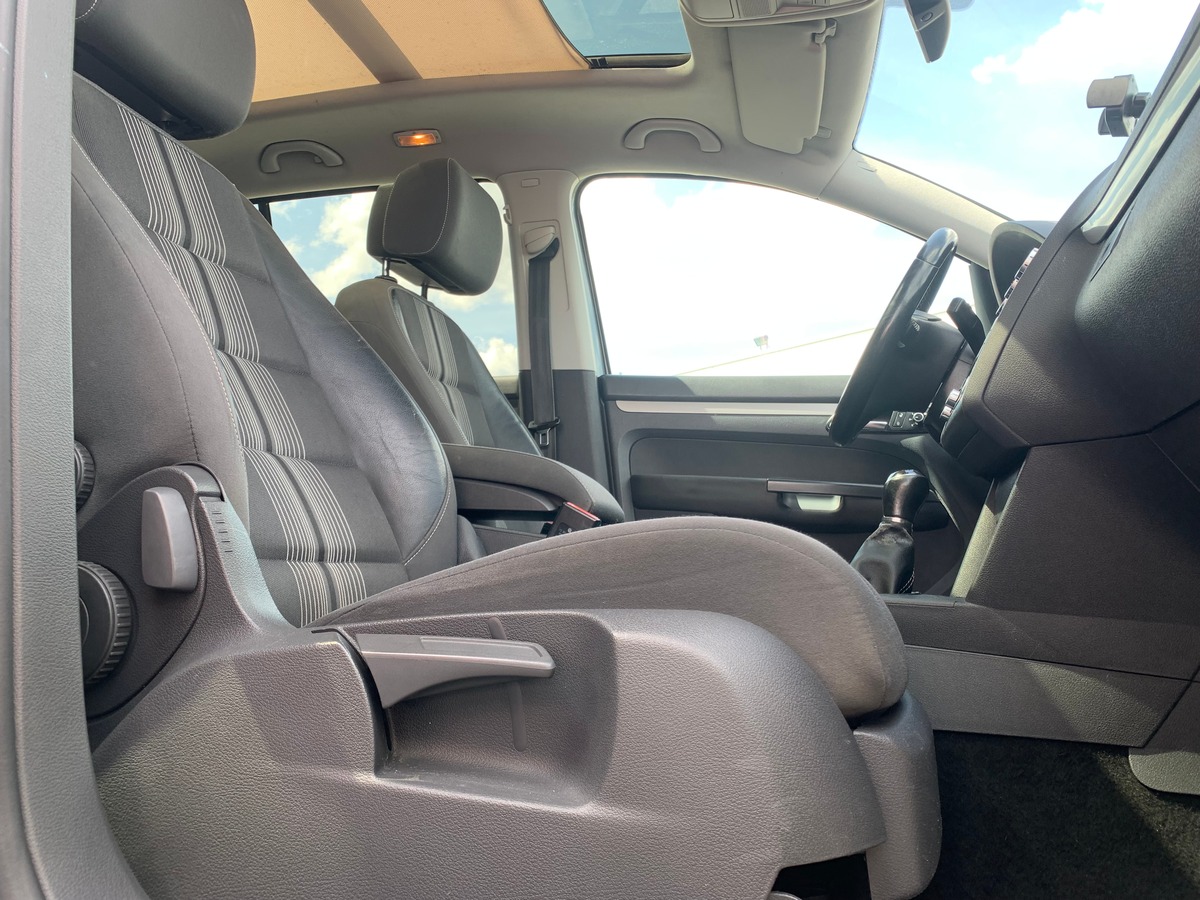 Volkswagen Touran 105 | Match | 7 Places | GPS | Régulateur vitesse | Bluetooth | Toit panoramique