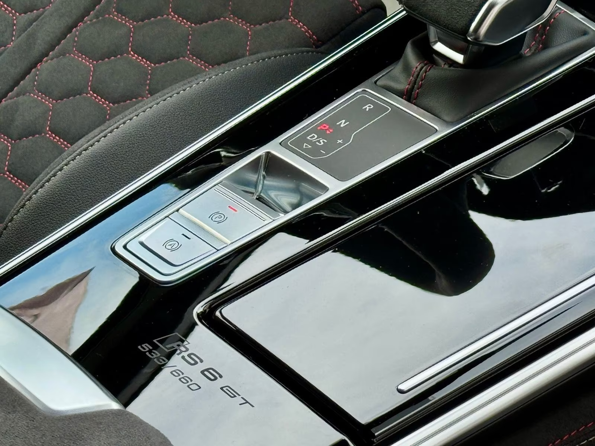 Audi RS6 Avant V 4.0 V8 TFSI 630ch GT quattro tiptronic