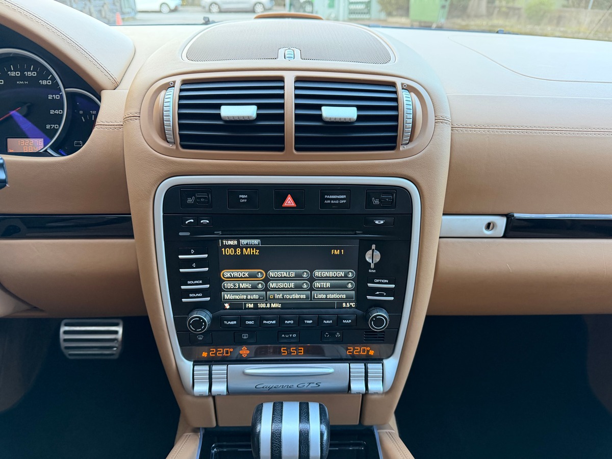 Porsche Cayenne GTS 4.8 V8 TIPTRONIC / TOIT OUVRANT / SIEGES AV CHAUFFANT / HAYON ELECTRIQUE