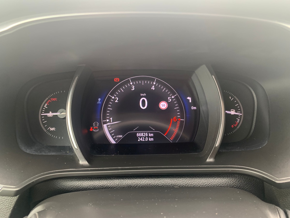RENAULT Megane IV 100 chevaux | Limited | Caméra de recul | Régulateur de vitesse | GPS | Bluetooth