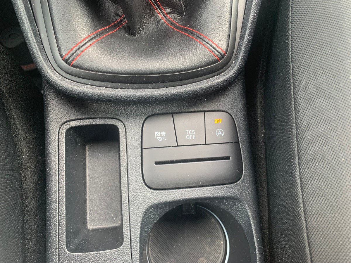 Ford Fiesta ST LINE | 125 chevaux | Contrat Ford Protect (70000 kms et/ou 30/10/2027)