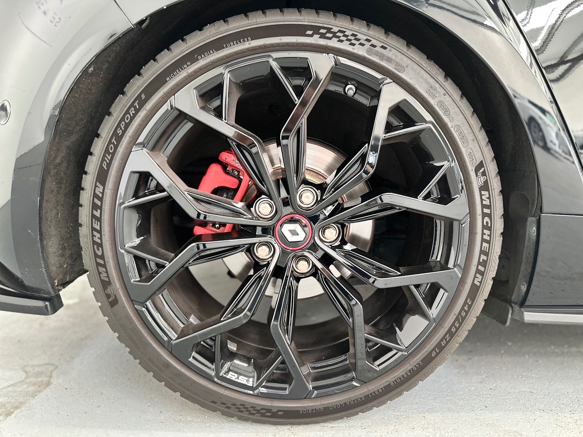 RENAULT Megane IV 1.8 TCE 280 RS EDC
