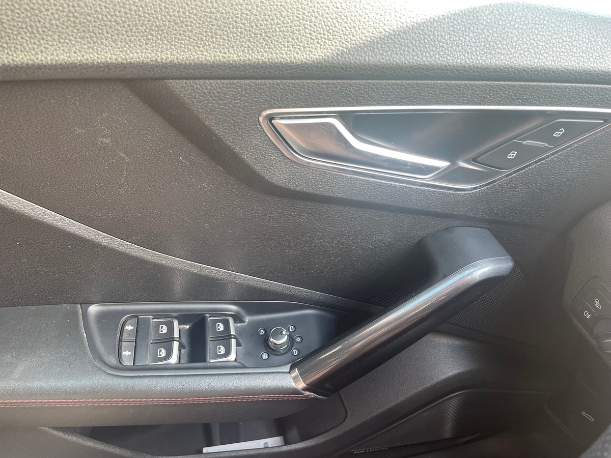 Audi SQ2 2.0 TFSi 300 cv BLACK EDITION QUATTRO S-TRONIC Toit Ouvrant full options