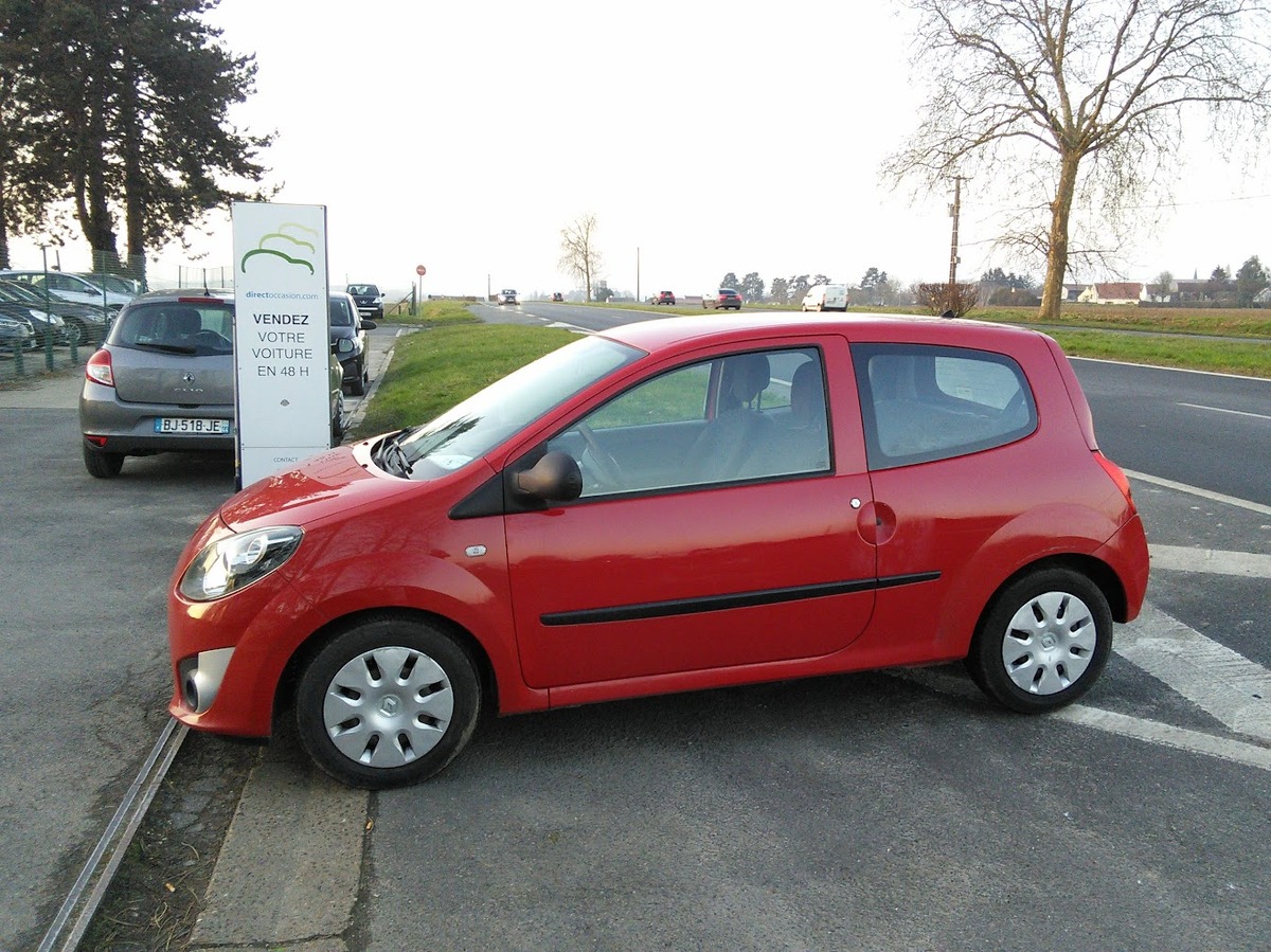 RENAULT Twingo 1.2 i  LEV 75 cv  DISTRIBUTION FAITE