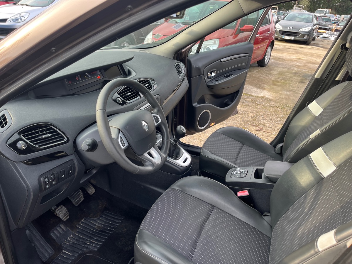 RENAULT Grand Scenic 1.6 dci 130CH