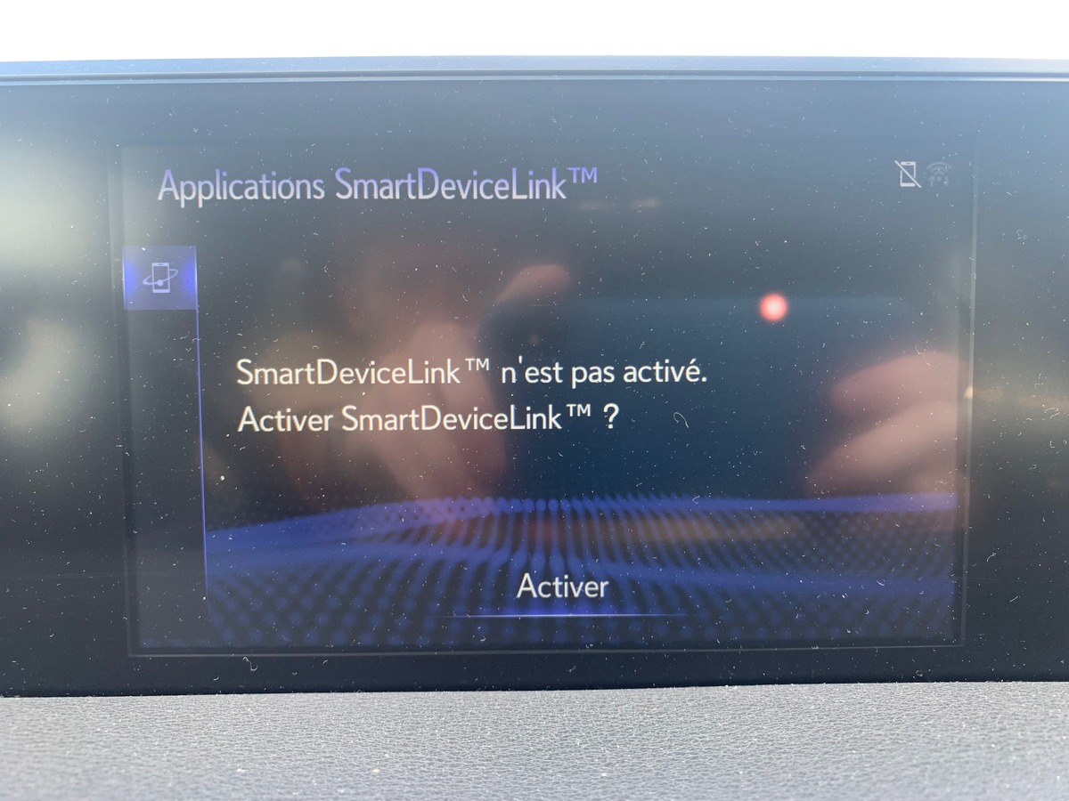 Lexus UX 250 | 184 ch | Pack Confort | Apple car Play | Caméra recul | Régulateur vitesse adaptatif