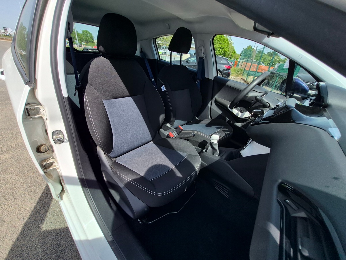 Peugeot 208 1.0 68 ch LIKE 5P