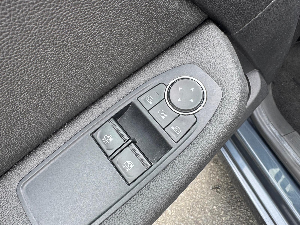 RENAULT Clio V ZEN 1.0 tce 100CV - Deuxième main