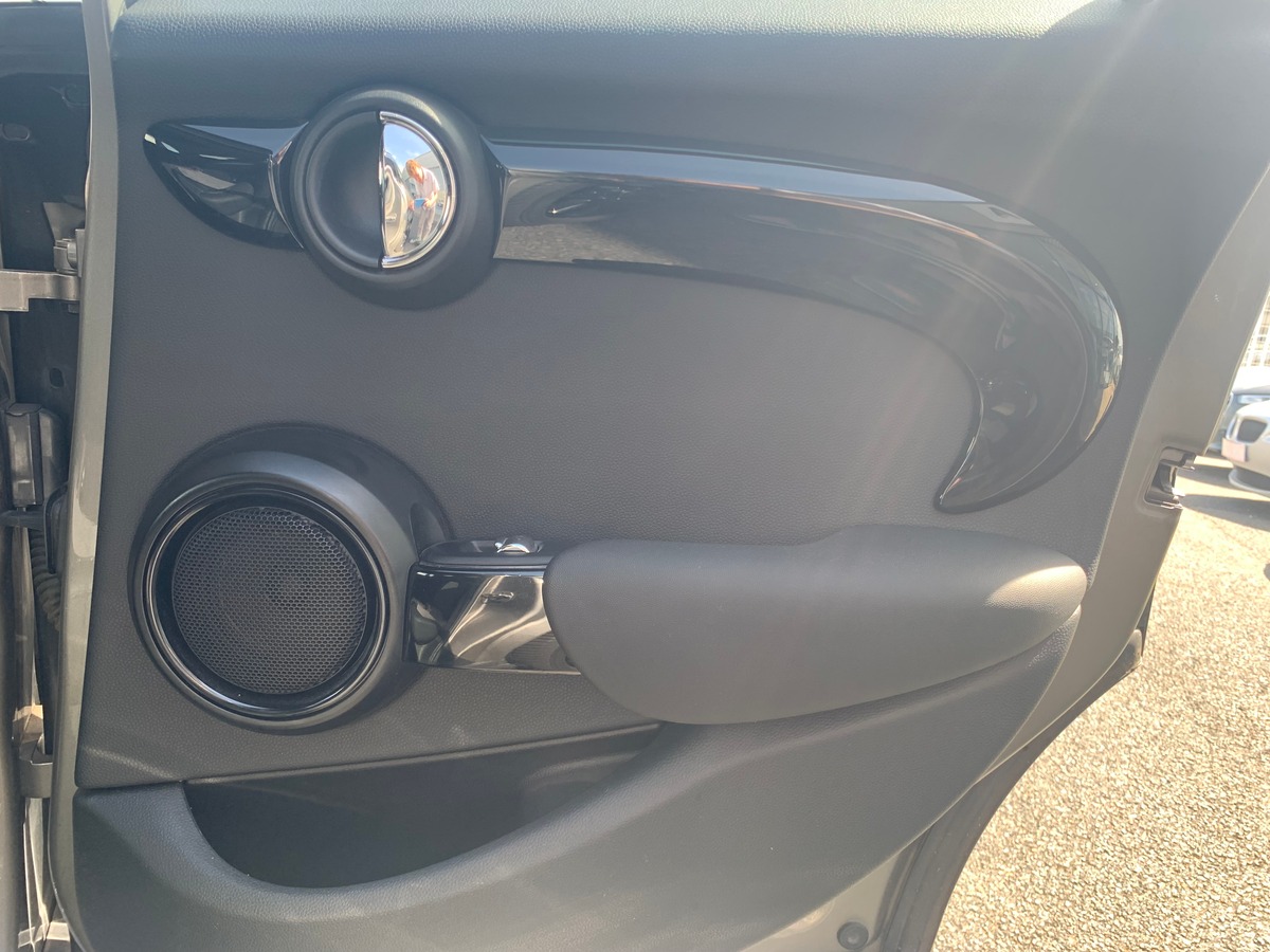 Mini Mini 5 Portes 136 ch | EDITION GREENWICH | Mode Sport | Toit panoramique ouvrant | Caméra de recul