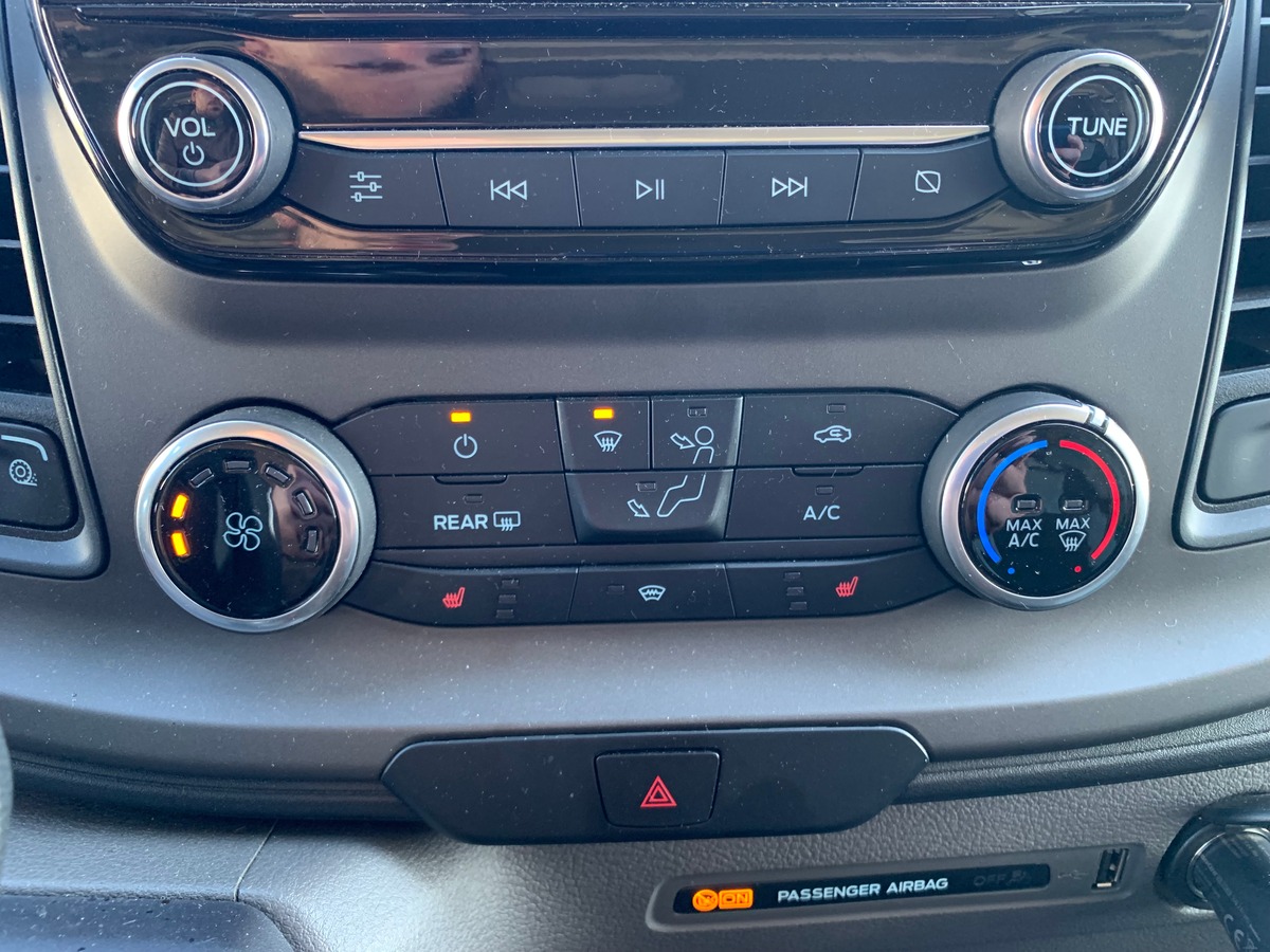 Ford CAMPEREVE 130 chevaux | Premiére MAIN | Cap Land | Caméra de recul | Apple car play