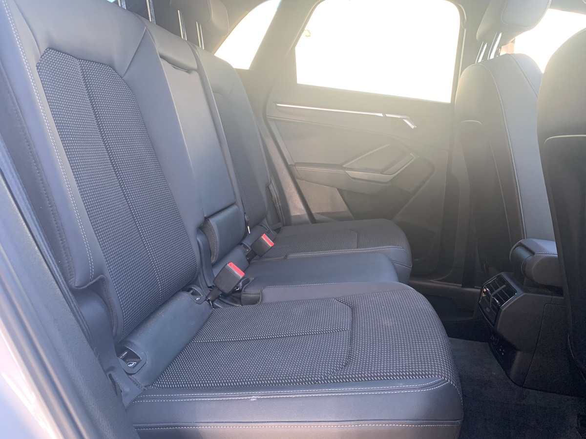 Audi Q3 150 ch | S line | Toit ouvrant | Caméra de recul | Apple car play | Attelage | Régulateur