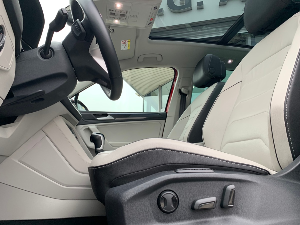 Volkswagen Tiguan 150 | ELEGANCE EXCLUSIVE | Toit ouvrant panoramique | Cuir | Caméra avant arriére