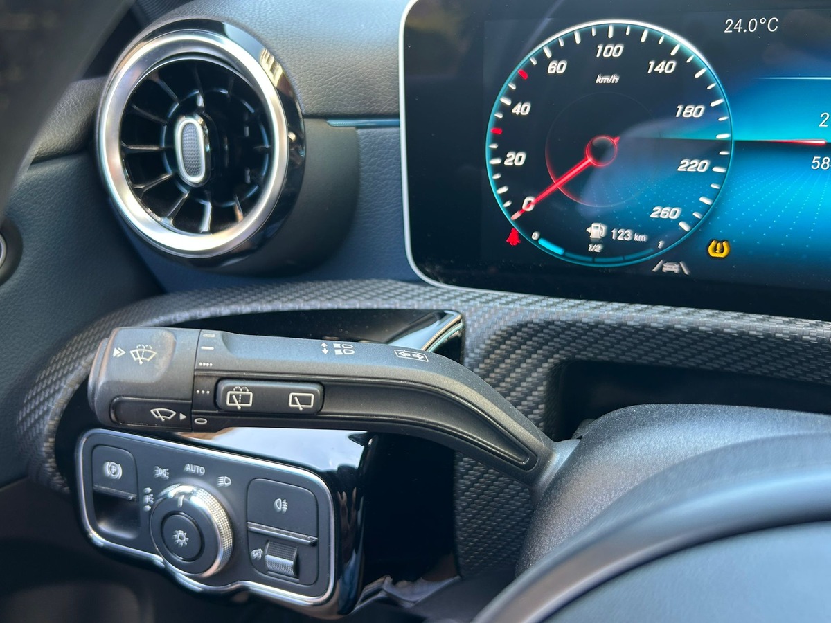 Mercedes-Benz Classe A IV 180 D STYLE LINE 7G-DCT