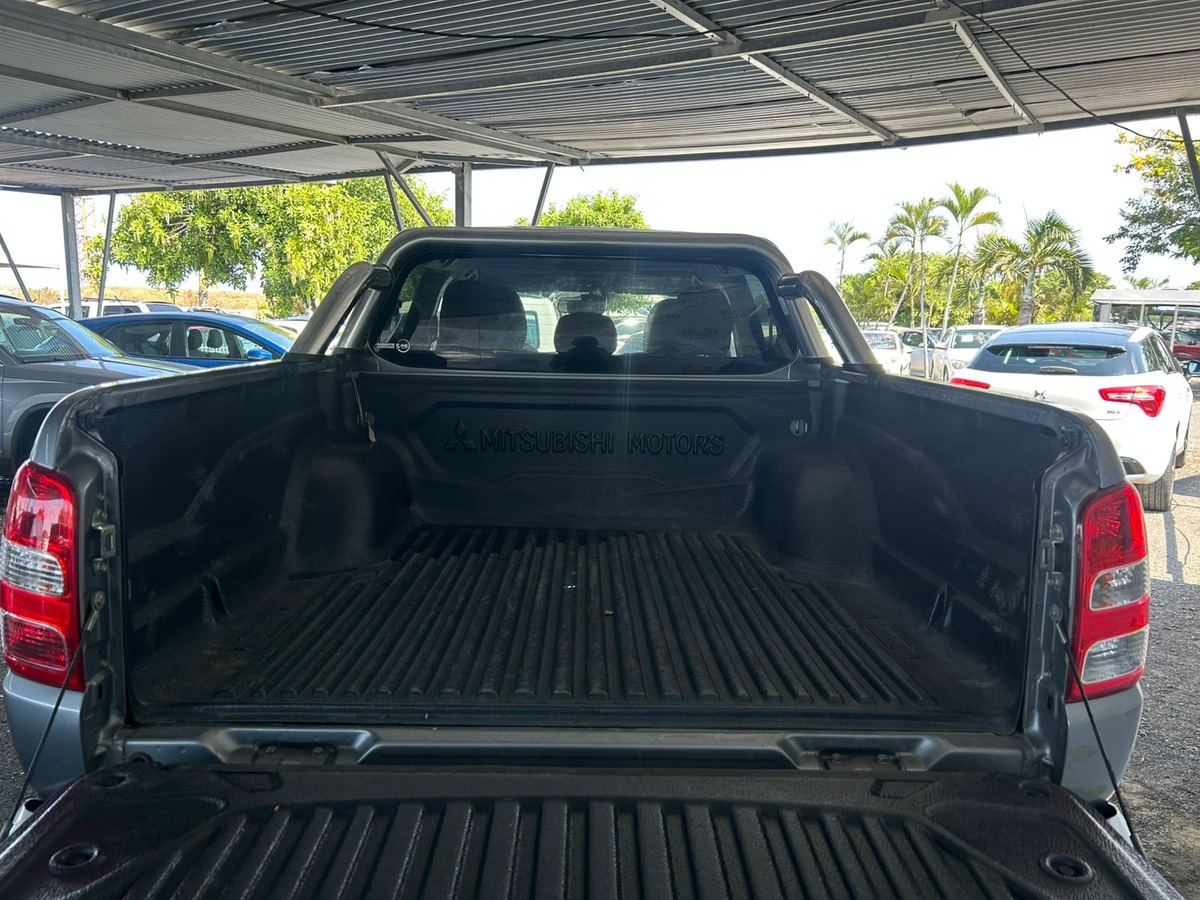Mitsubishi L200 5 PLACES 56000 KM SPORT AUTO
