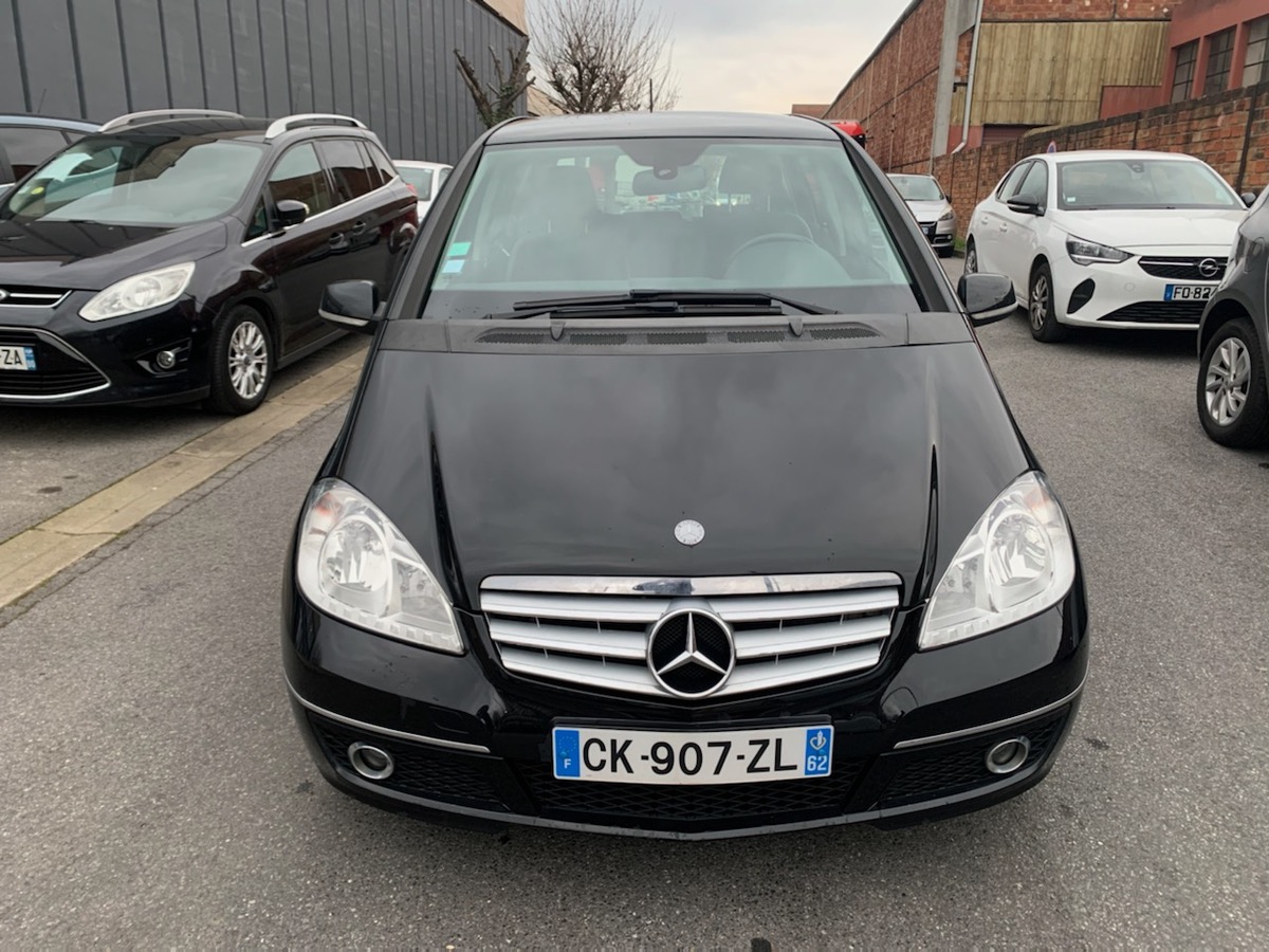 Mercedes-Benz Classe A 180 CDI AVANGARDE 4XCARTEs