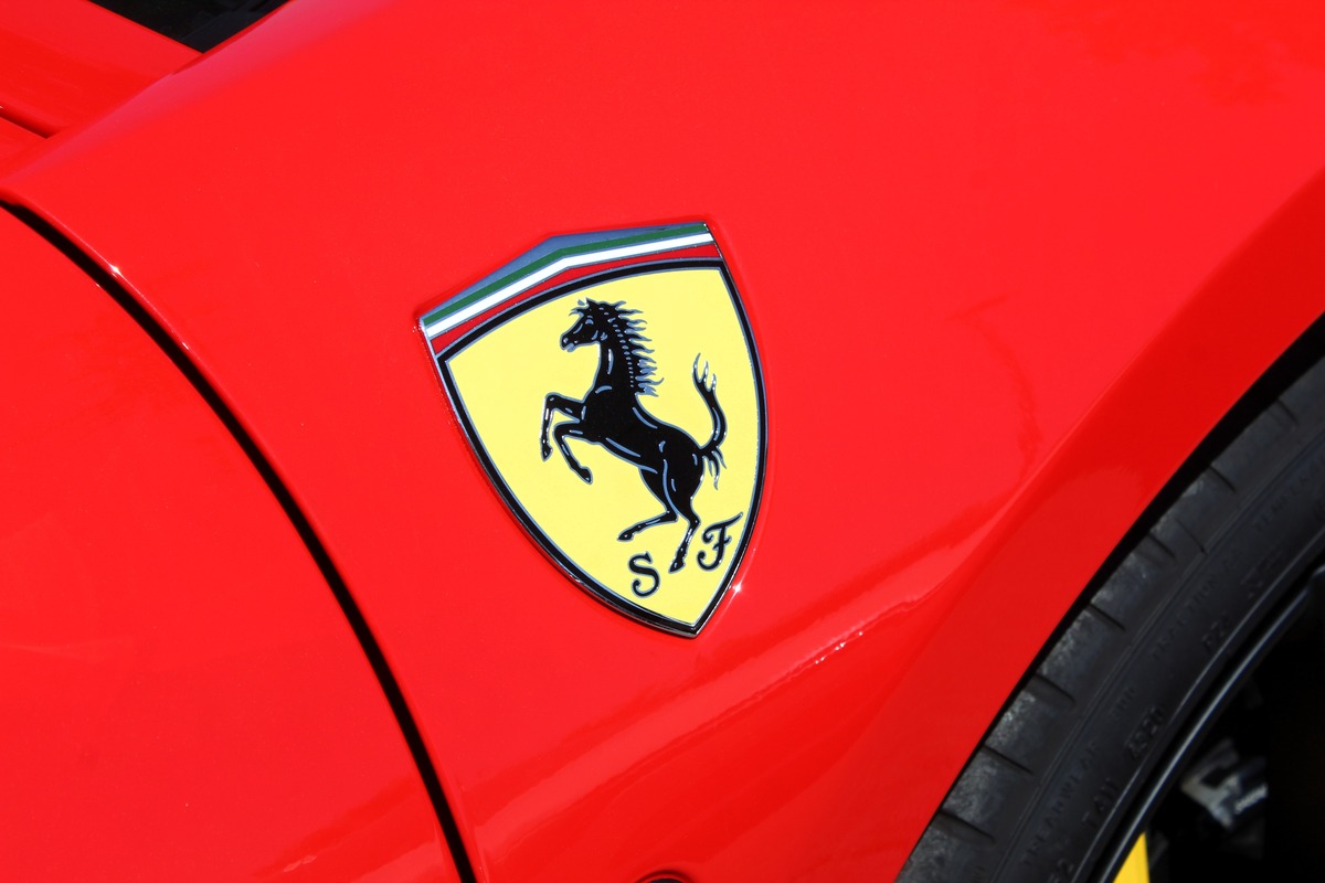 Ferrari F8 Tributo COUPE 3.9 DCT V8 BiTurbo 720 ch 1ère MAIN  ROSSO SCUDERIA - ORIGINE FRANCE