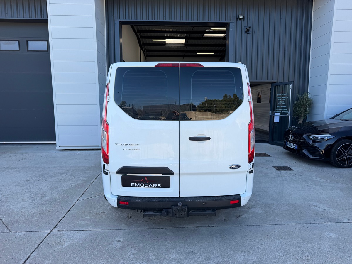 Ford TRANSIT CUSTOM 2.0 ECOBLUE 130 CH - 9 PLACES - ATTELAGE