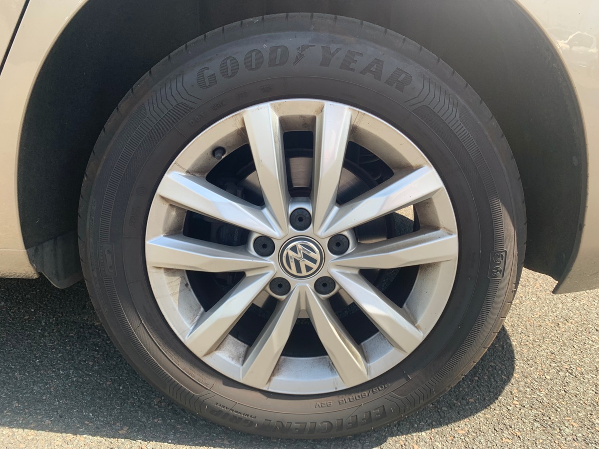 Volkswagen Touran 115 | Confortline | Caméra recul | Régulateur vitesse adaptatif | Apple car Play