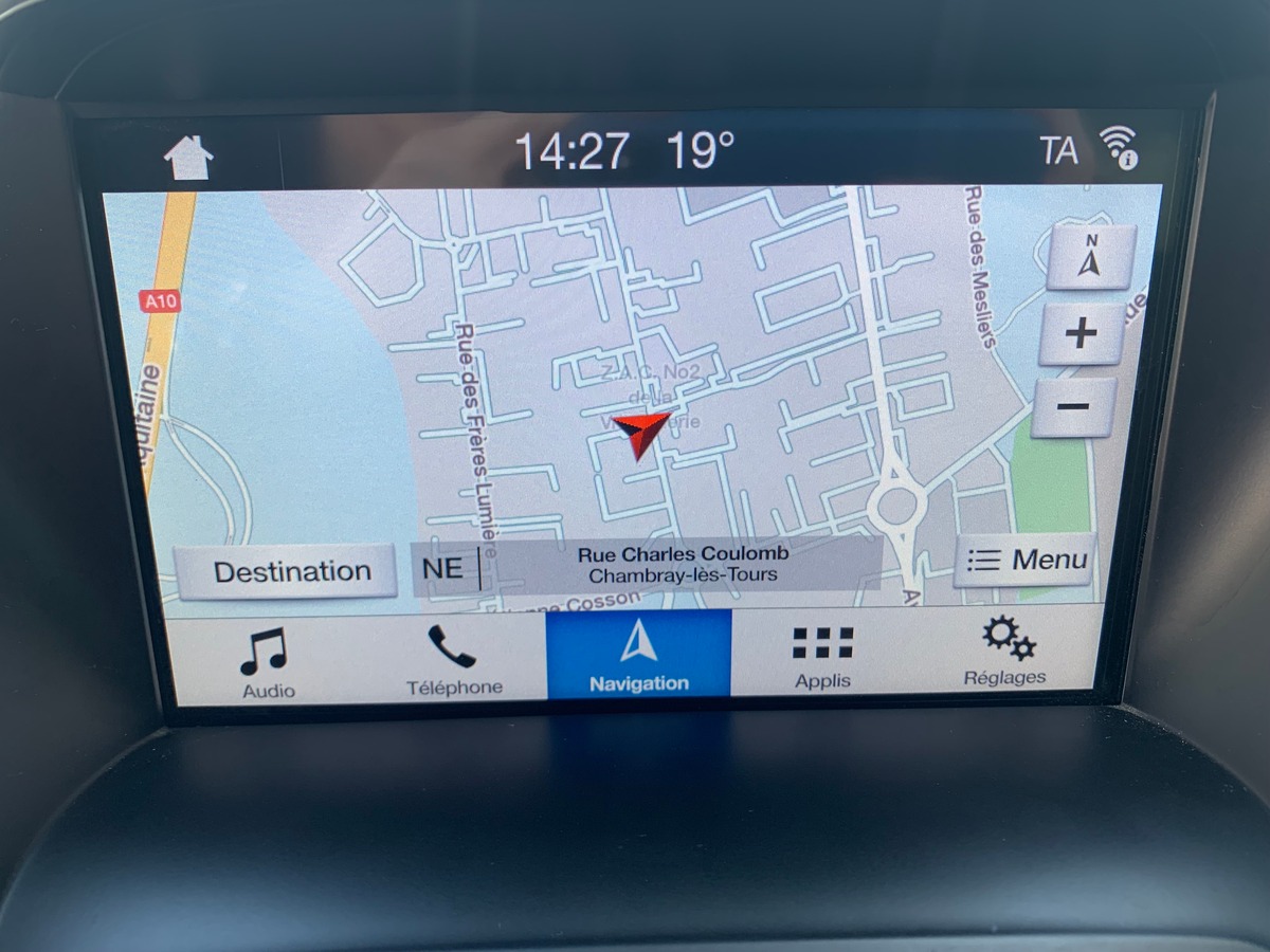 Ford Kuga 120 chevaux | St-Line | Caméra de recul | Attelage | GPS | Coffre assisté électriquement