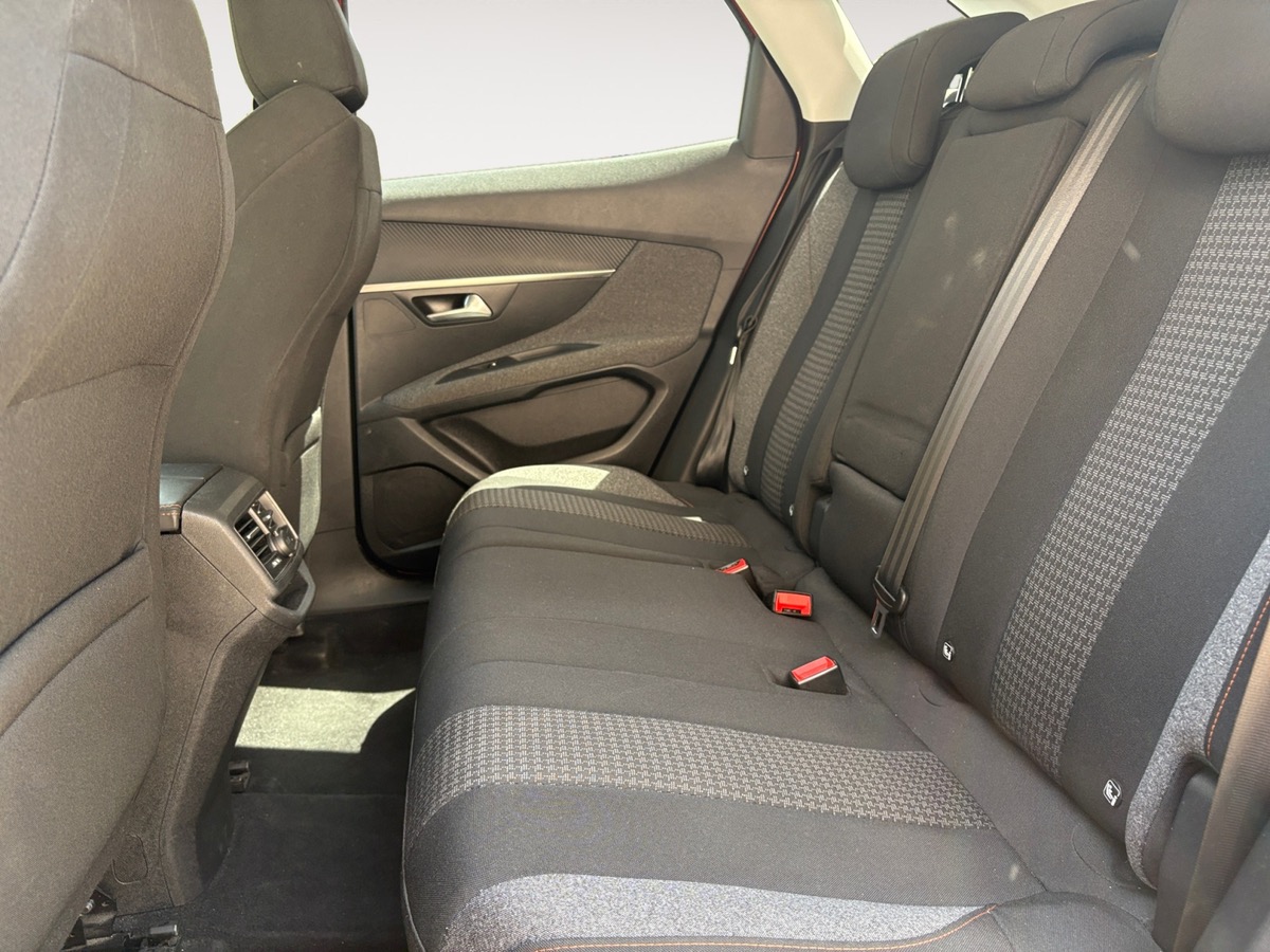 Peugeot 3008 ALLURE BLUEHDI 130 EAT8