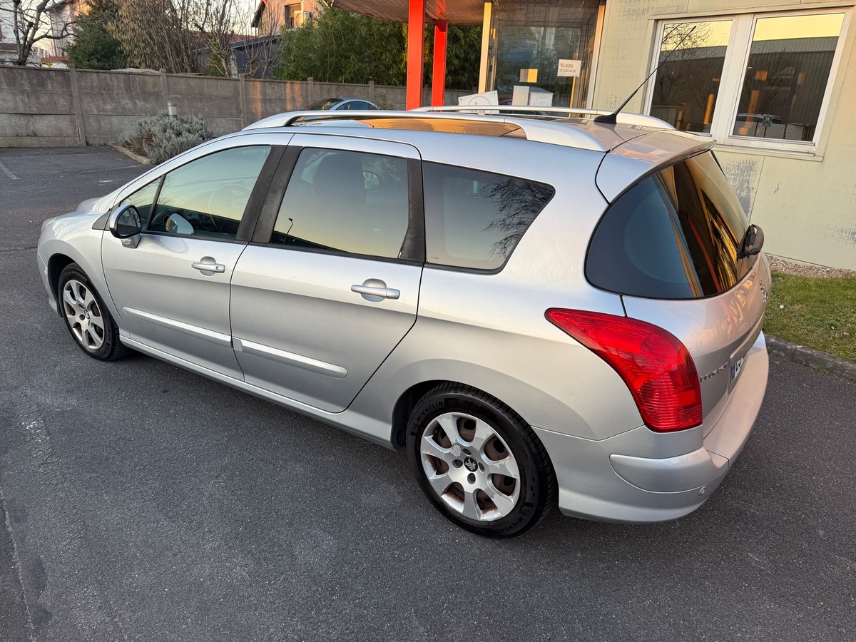 Peugeot 308 SW 1.6 e-HDI 115 CV active 7 places  crit2