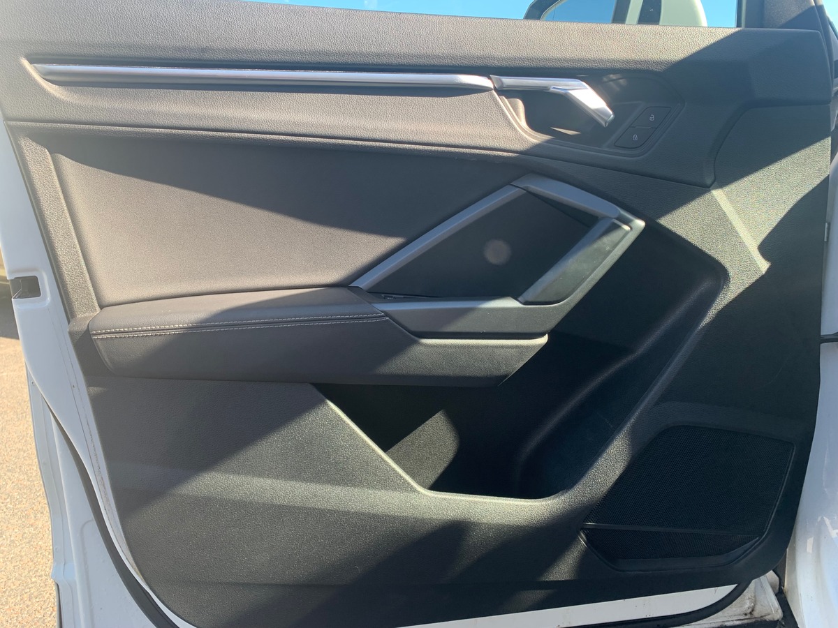 Audi Q3 150 ch | S line | Toit ouvrant | Caméra de recul | Apple car play | Attelage | Régulateur