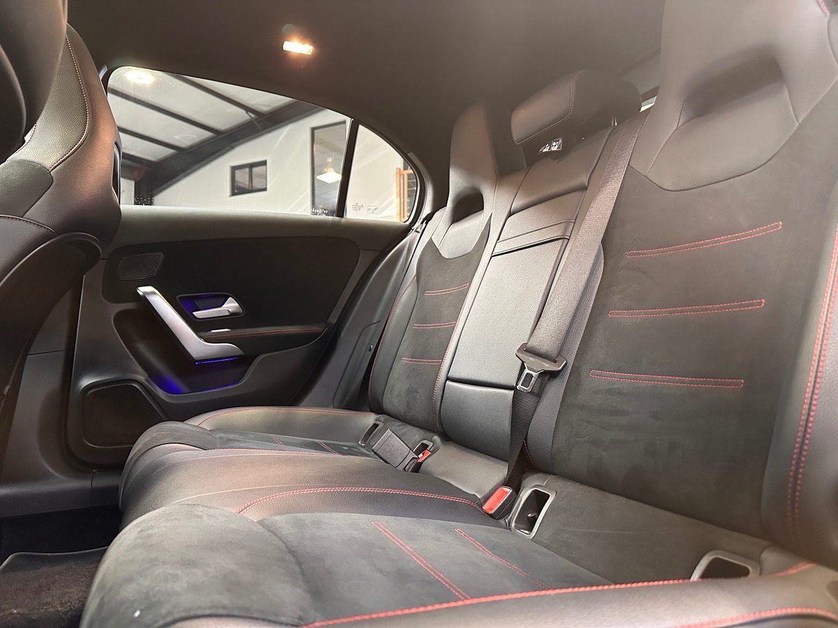 Mercedes-Benz Classe A 200 D AMG LINE - TOIT OUVRANT / GARANTIE MERCEDES 24 MOIS