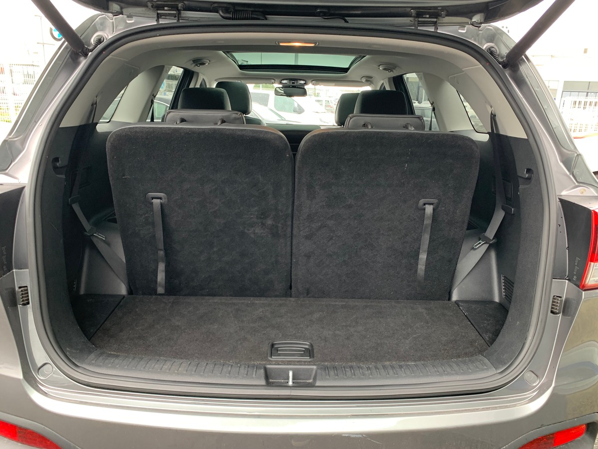 Kia Sorento 200 ch | Premium | 7 Places | AWD | Toit ouvrant panoramique | GPS | Régulateur vitesse