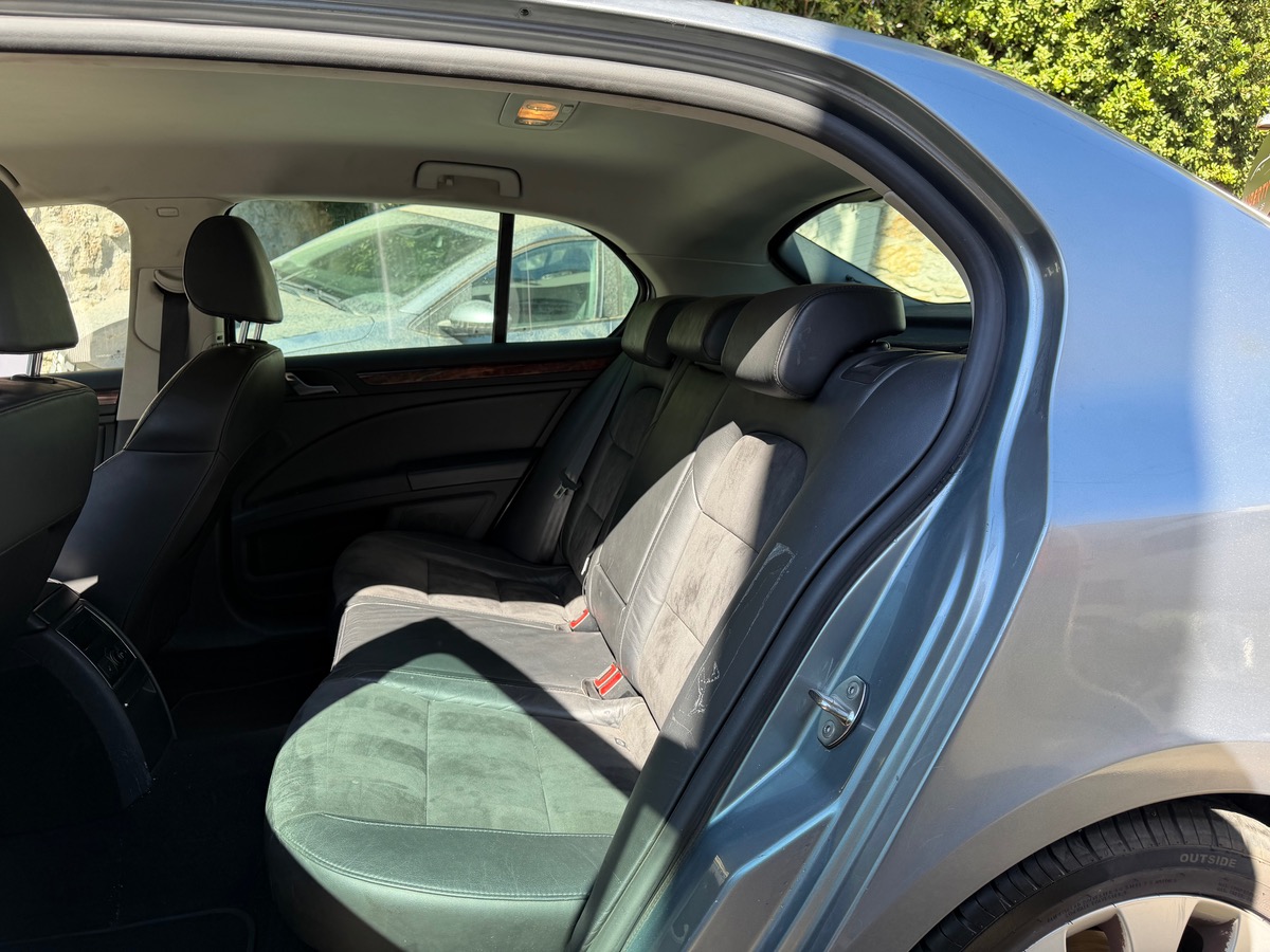 Skoda Superb 1.8 TFSI 160 CV / DSG7 / CarPlay / Elegance / Cuir Alcantara