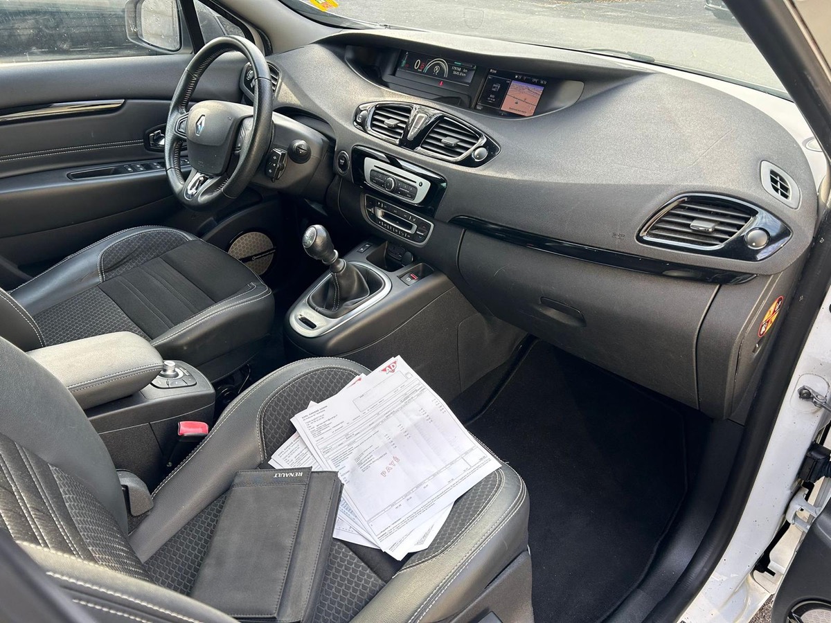 RENAULT Scenic 1.6 DCI 130 CV BOSES en4X foit crit2
