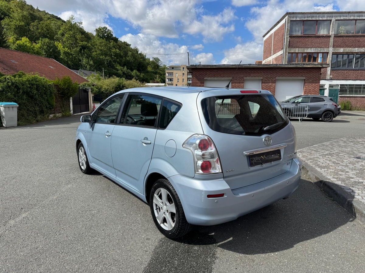 Toyota Corolla Verso 7 places- Facelift- 2.2 D4-D 136cv