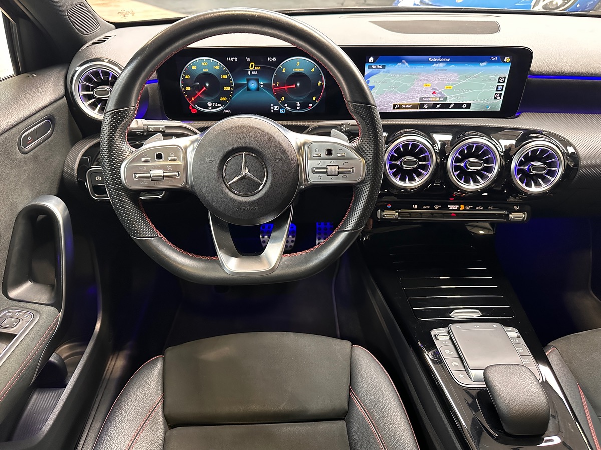Mercedes-Benz Classe A 200 D AMG LINE - TOIT OUVRANT / GARANTIE MERCEDES 24 MOIS