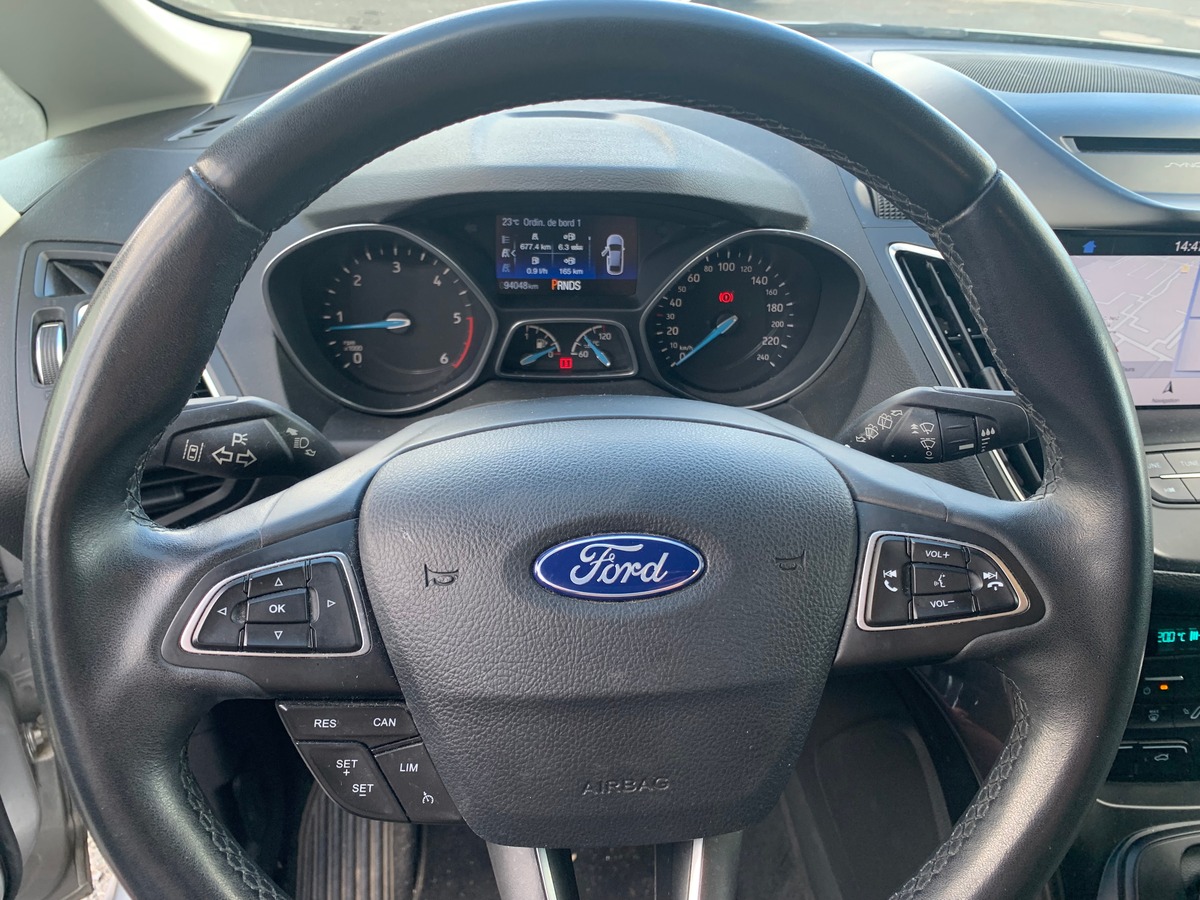 Ford C-max 170 chevaux | Titanium | Radar avant et arrière | Sièges chauffants | Apple car play