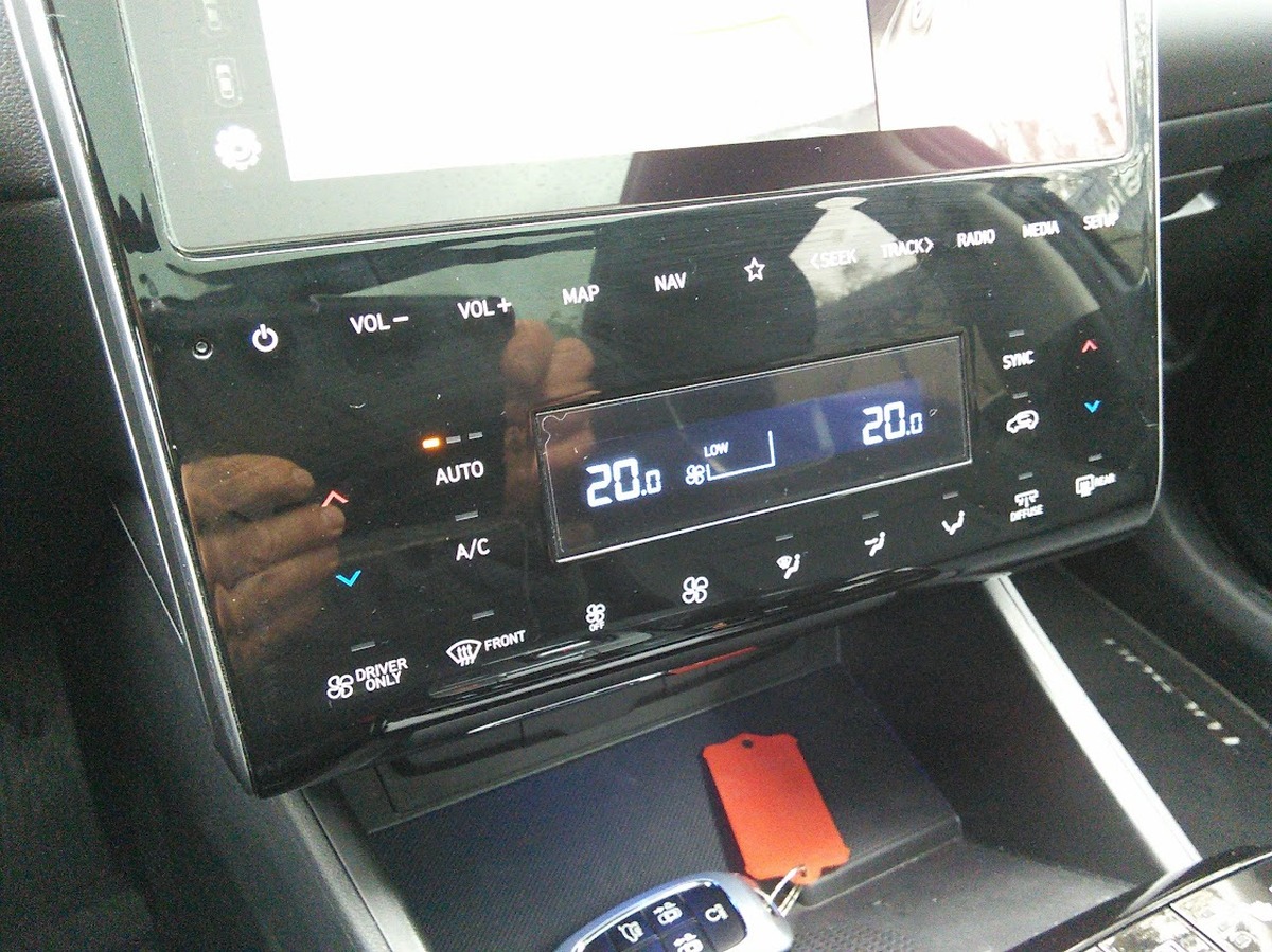 Hyundai Tucson IV 1.6 TGDi 265 Exécutive Plug in Hybrid 4WD 179 BOITE AUTO - VENDU