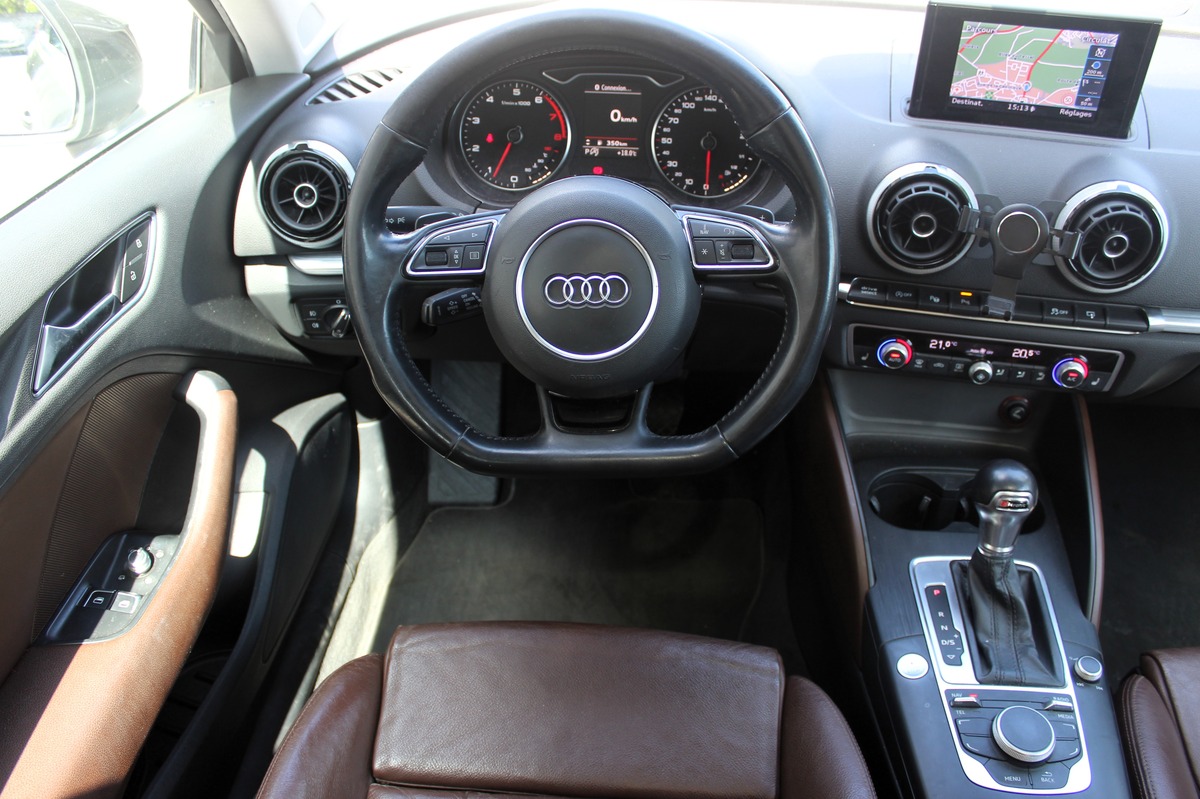 Audi A3 III 1.4 TFSi 150 ch AMBITION LUXE S TRONIC 7 + TOIT OUVRANT