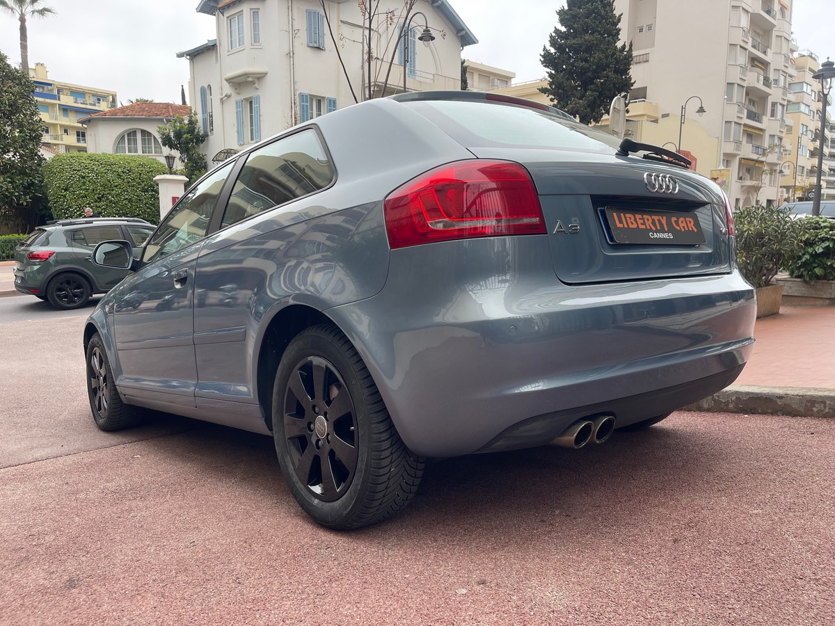 Audi A3 1.4 TFSI 125 cv S TRONIC / Boite Auto / S Line / Jantes Noires