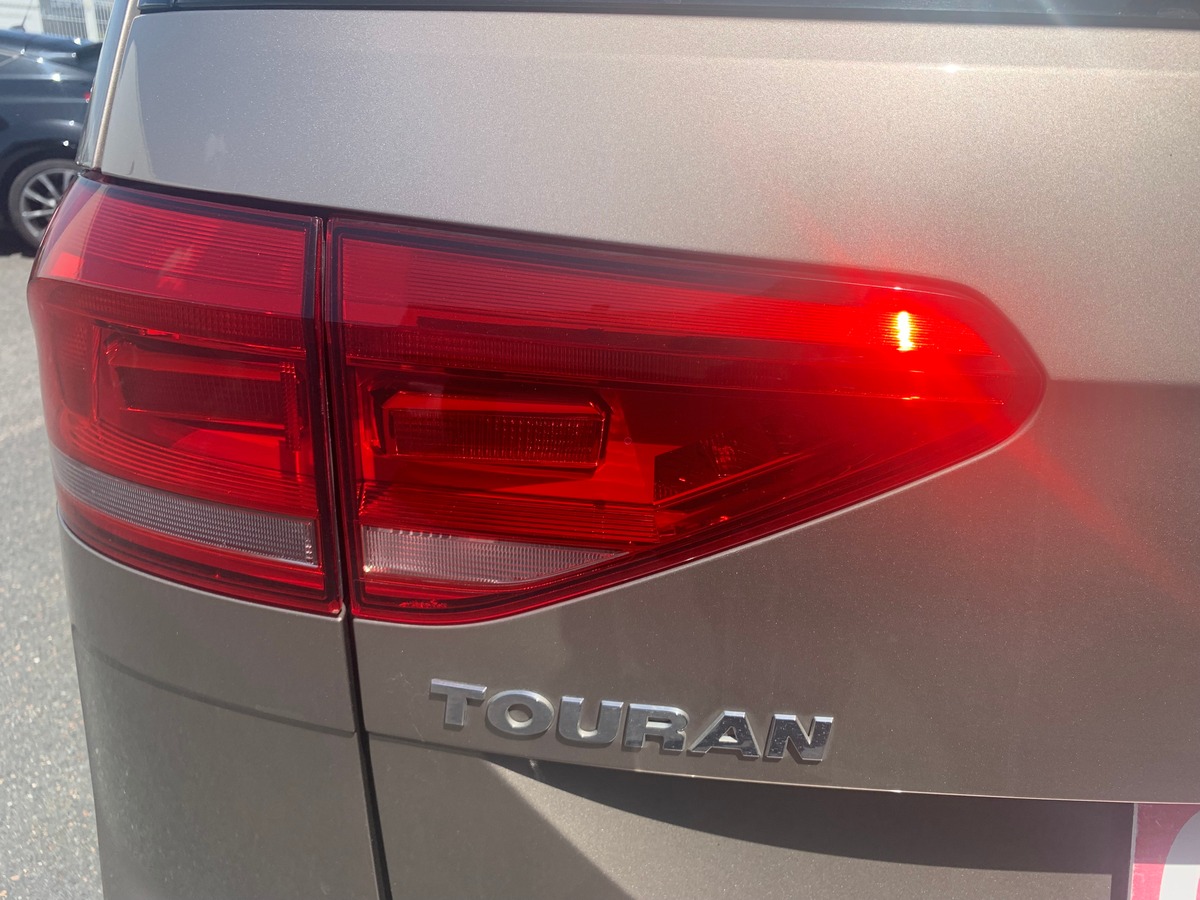 Volkswagen Touran 115 | Confortline | Caméra recul | Régulateur vitesse adaptatif | Apple car Play
