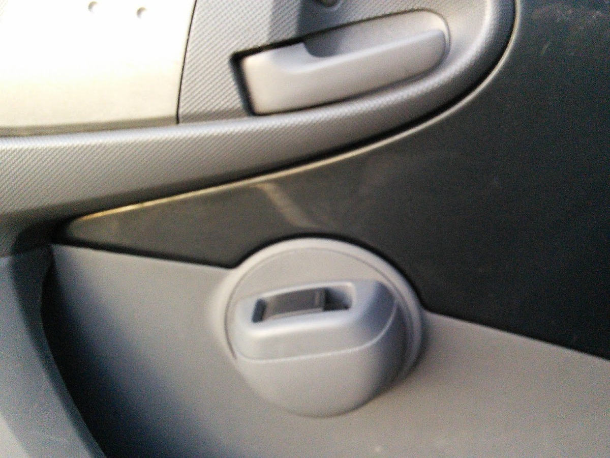 Peugeot 107 1.0 68 Trendy 5 PORTES - MOTEUR CHAINE DISTRIBUTION