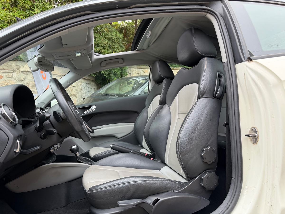 Audi A1 1.4 TFSI 122 CV / 1er Main /Toit Ouvrant/ KM Réel / S-Tronic7 /Ambition Luxe