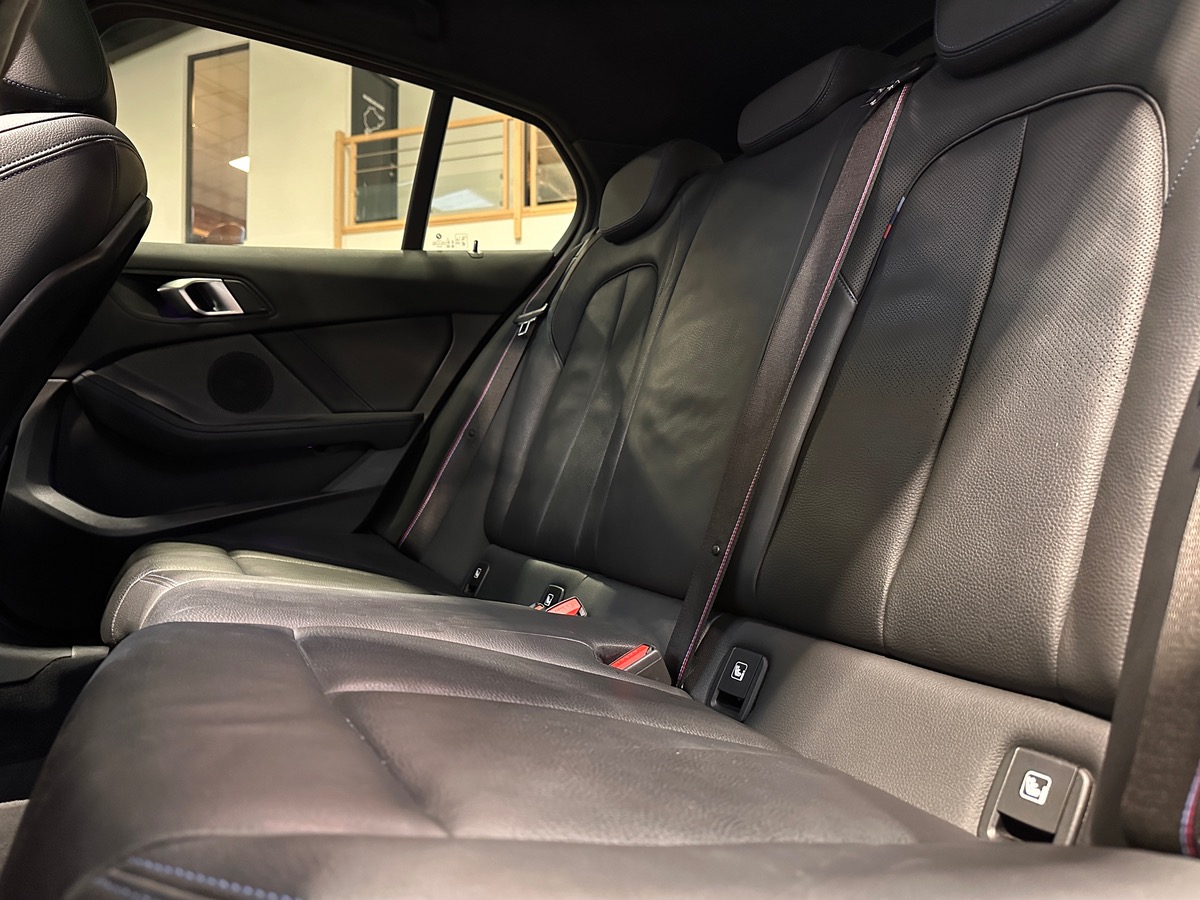 Bmw Série 1 F40 118d 150 cv M Sport BVA8 118 - 1ère Main FR - Toit ouvrant / Caméra / CarPlay