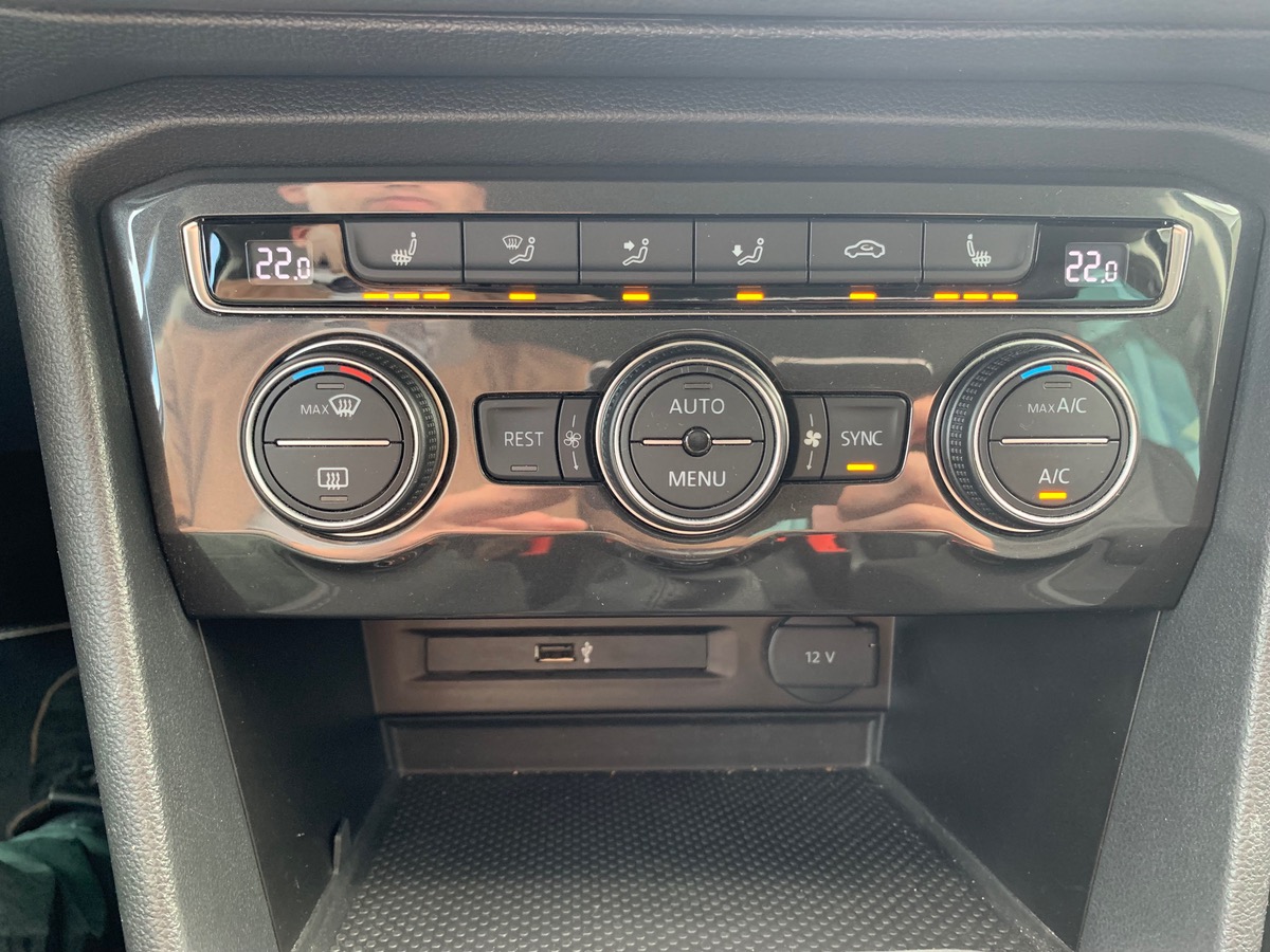 Volkswagen Tiguan 150ch | Confortline | Attelage | Aide stationnement | Régulateur vitesse adaptatif