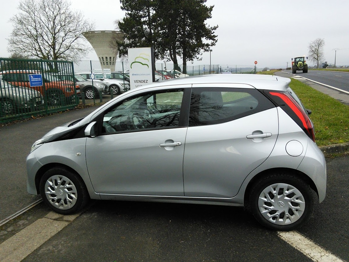 Toyota Aygo 1.0 72CH VVTI X-PLAY 5P CLIM