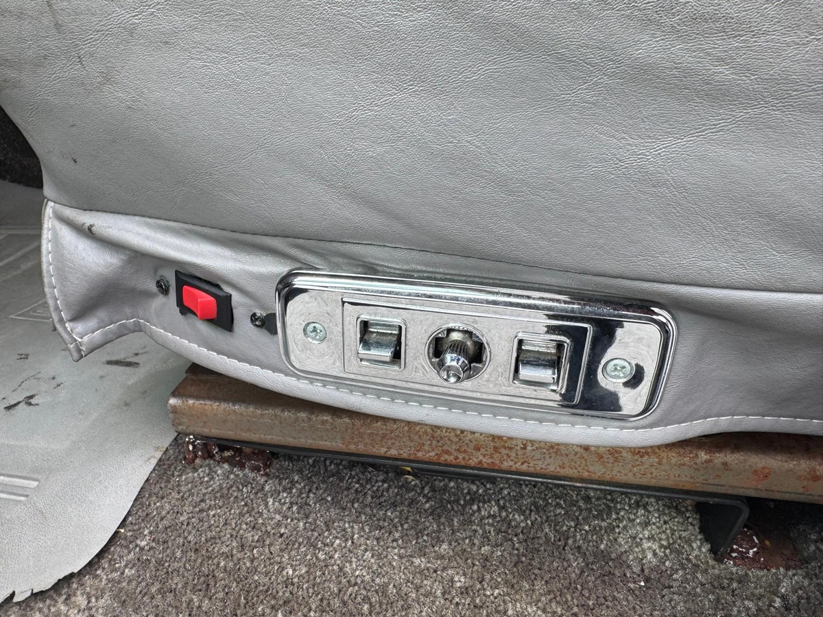 Chevrolet Suburban STARCRAFT 1500 5.7 V8 250cv 7 places