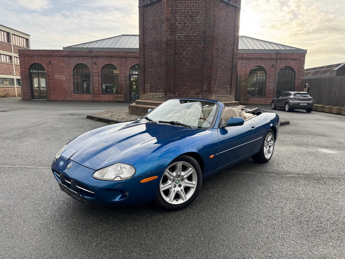 Jaguar XK8 Cabriolet 4.0 V8 285cv - Garantie