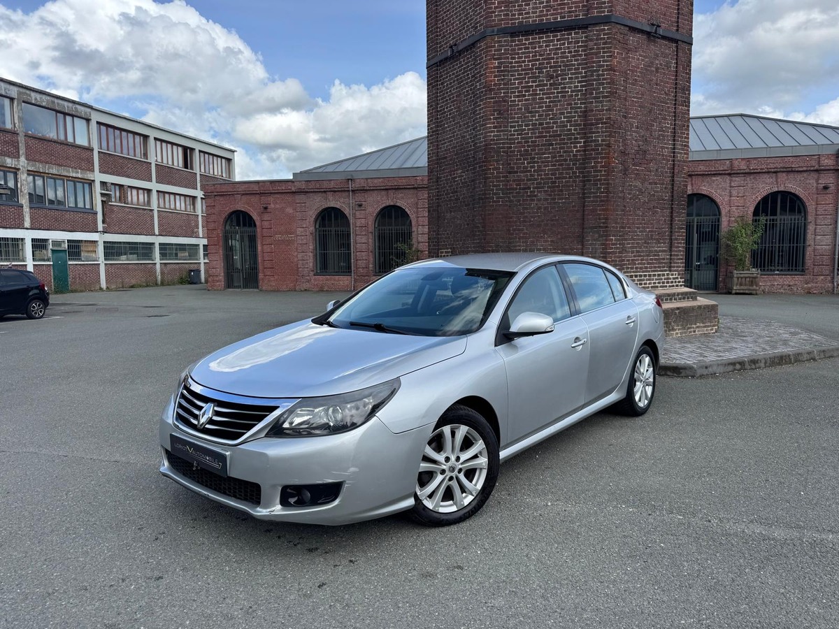 RENAULT Latitude 2.0 dci 150cv Business - garantie