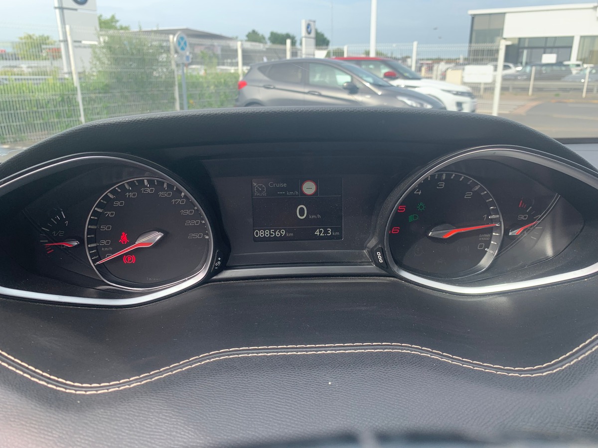 Peugeot 308 SW GT LINE | Remplacement réservoir urée 12/2021 33422 kms, dernier entretien 69198 kms