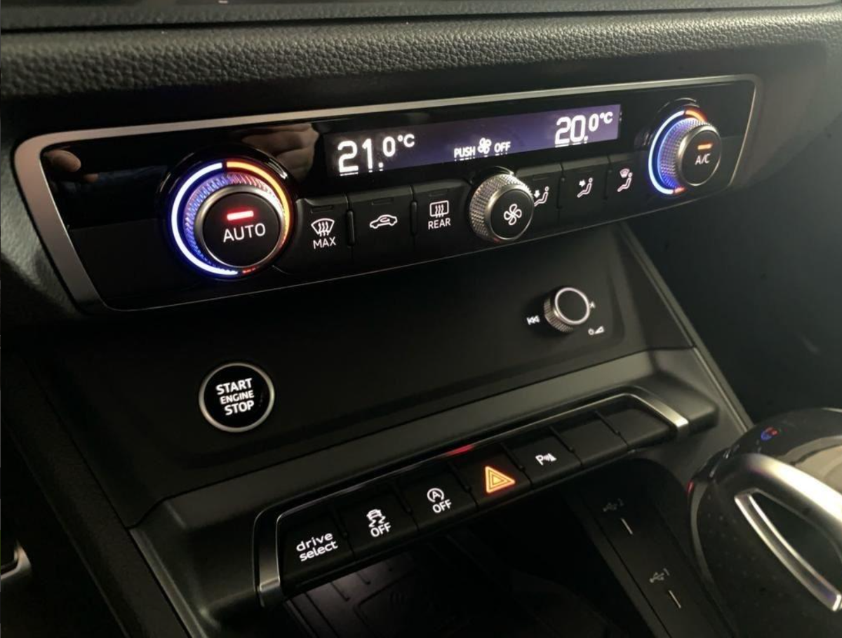 Audi Q3 35 TDI 150 CH S TRONIC 7 S LINE