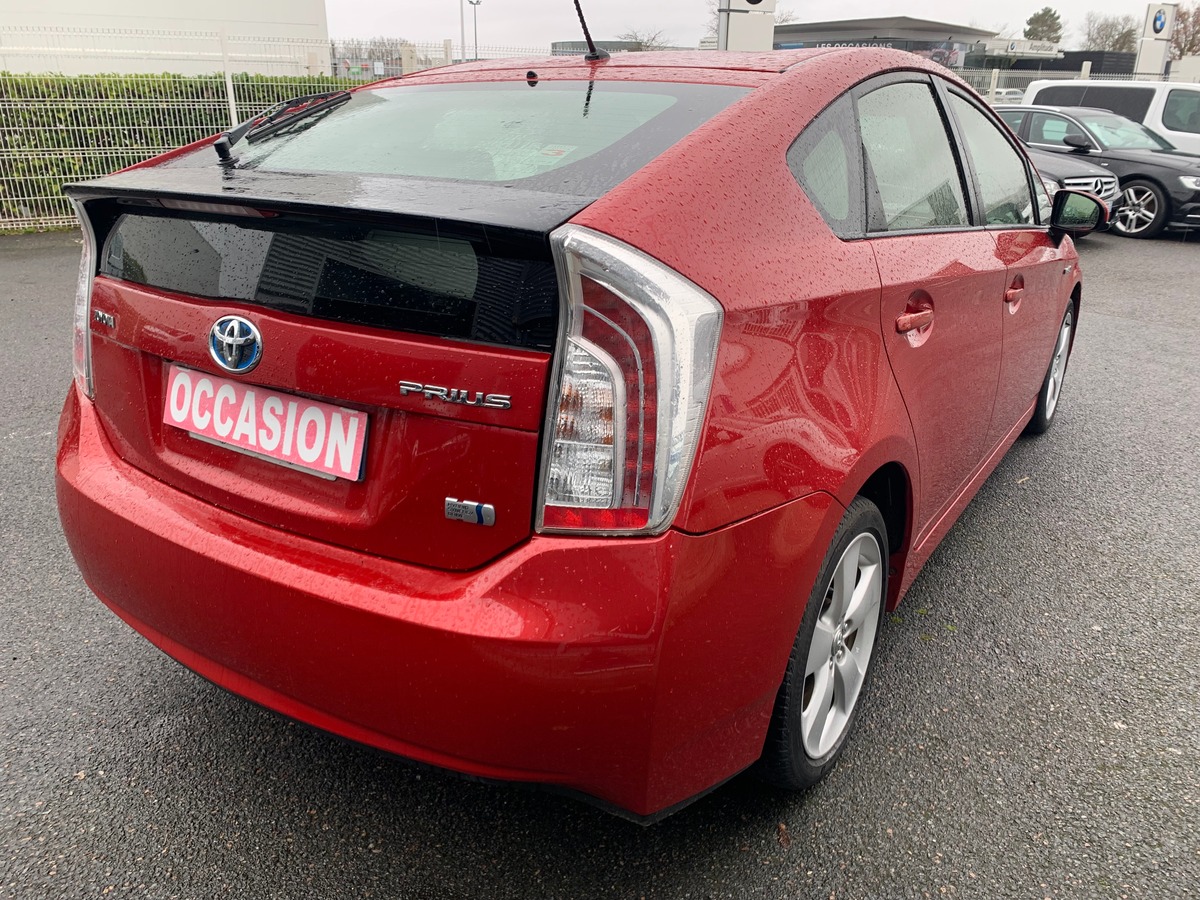 Toyota Prius 136 ch | Dynamic | Caméra de recul | Régulateur de vitesse | Climatisation