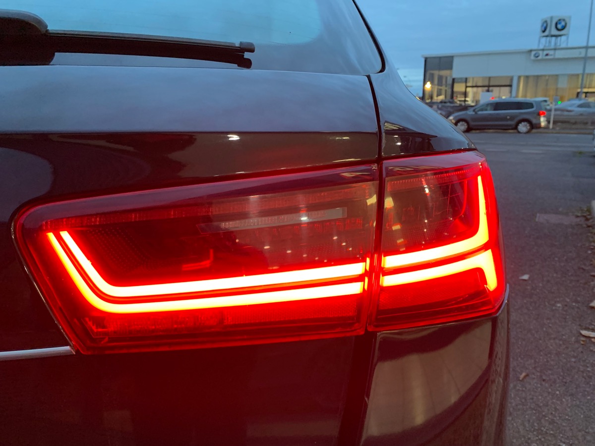 Audi A6 Avant 190 | S-line | Chauffage des sièges avant | Régulateur de vitesse | Coffre électrique