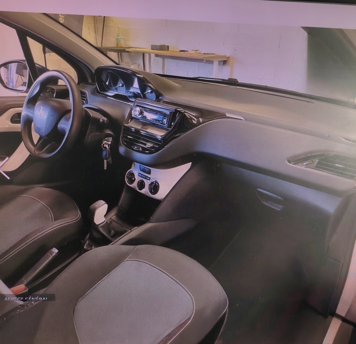 Peugeot 208 1.0 vti like 5 portes